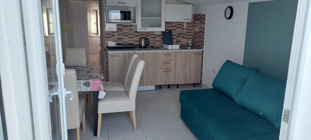 Apartmani Fran Вир Екстериор снимка