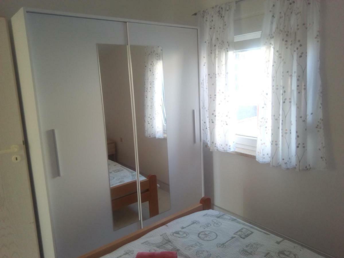 Apartmani Fran Вир Екстериор снимка