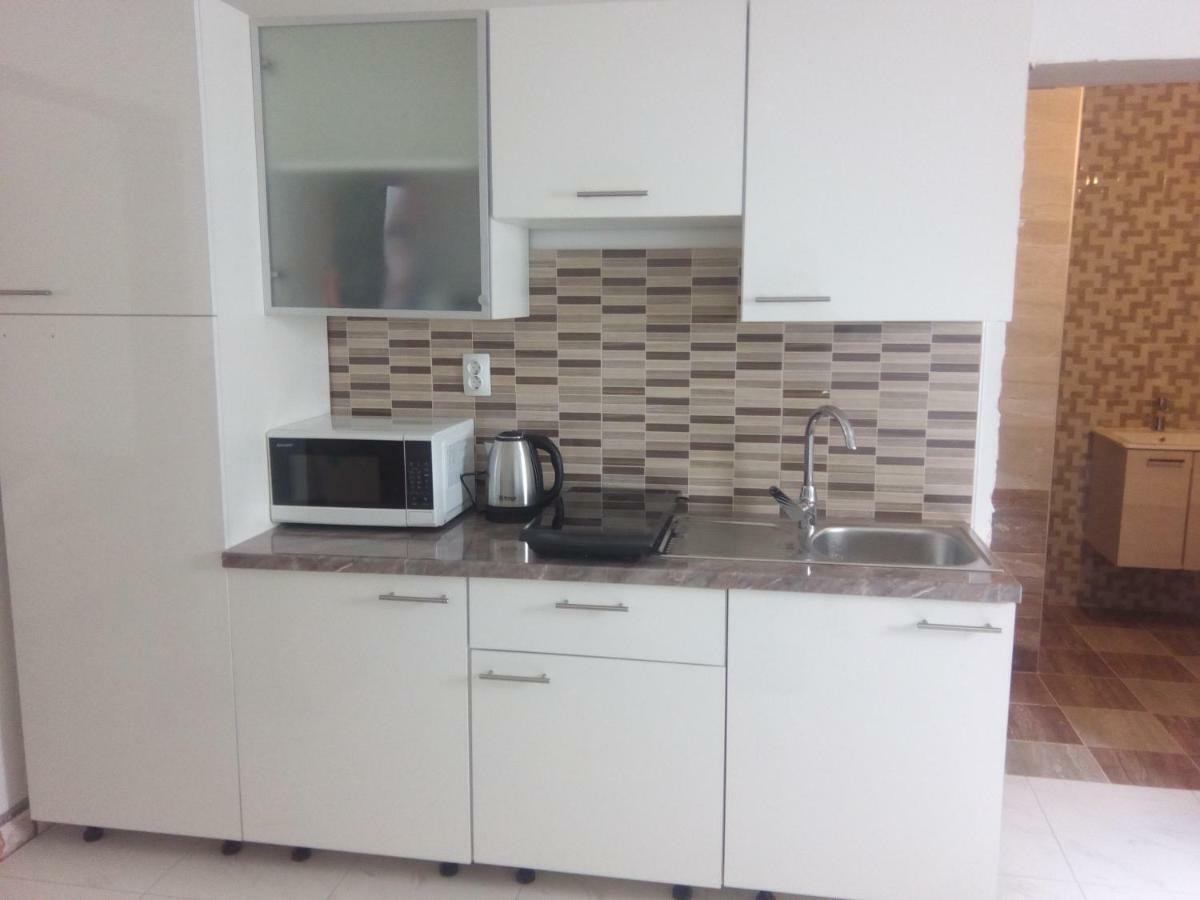 Apartmani Fran Вир Екстериор снимка