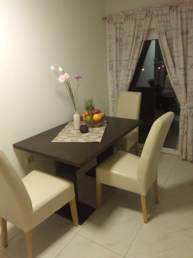Apartmani Fran Вир Екстериор снимка