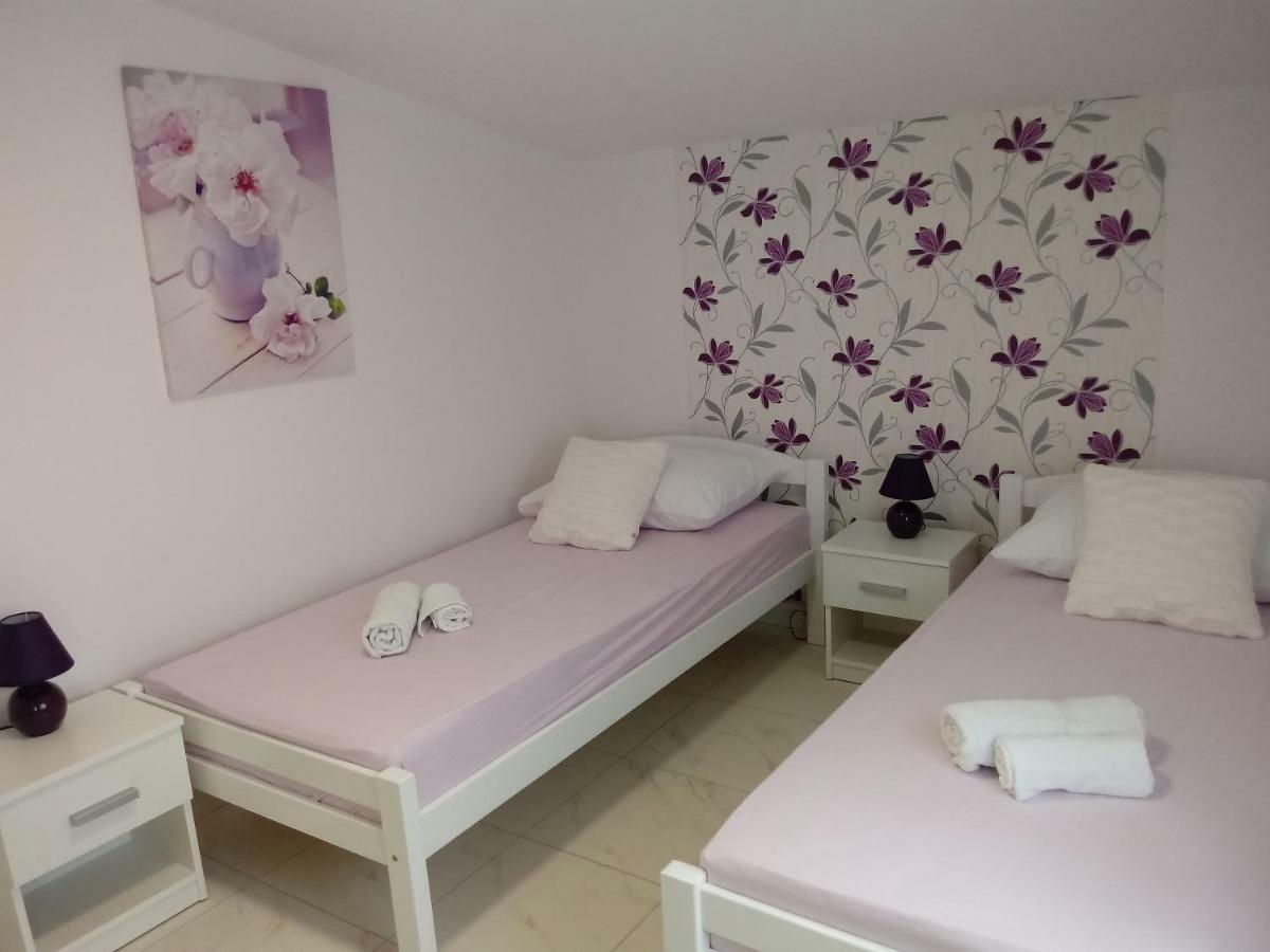 Apartmani Fran Вир Екстериор снимка